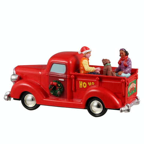 Red truck ride - Village Lemax