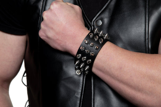 Bracelet punk clouté