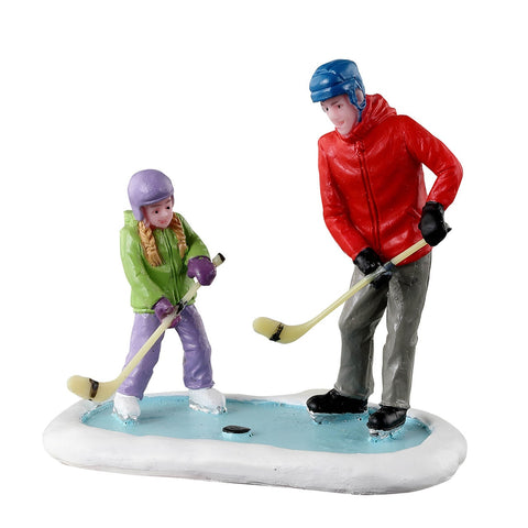 Father and daughter hockey - Lemax Village