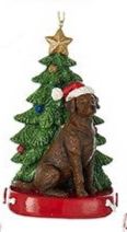 Ornement Chien Résine avec Arbre de Noël Assortiment 4.25"