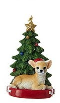 Ornement Chien Résine avec Arbre de Noël Assortiment 4.25"