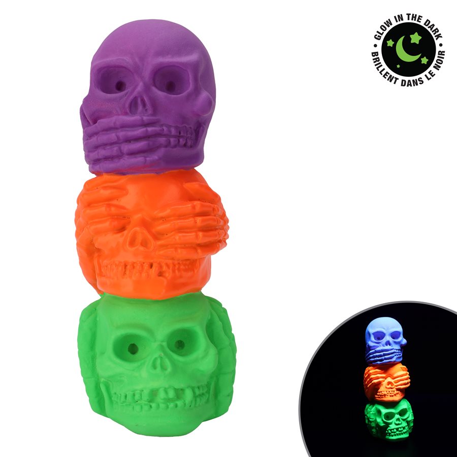 Pile de crânes décorative effet fluorescent