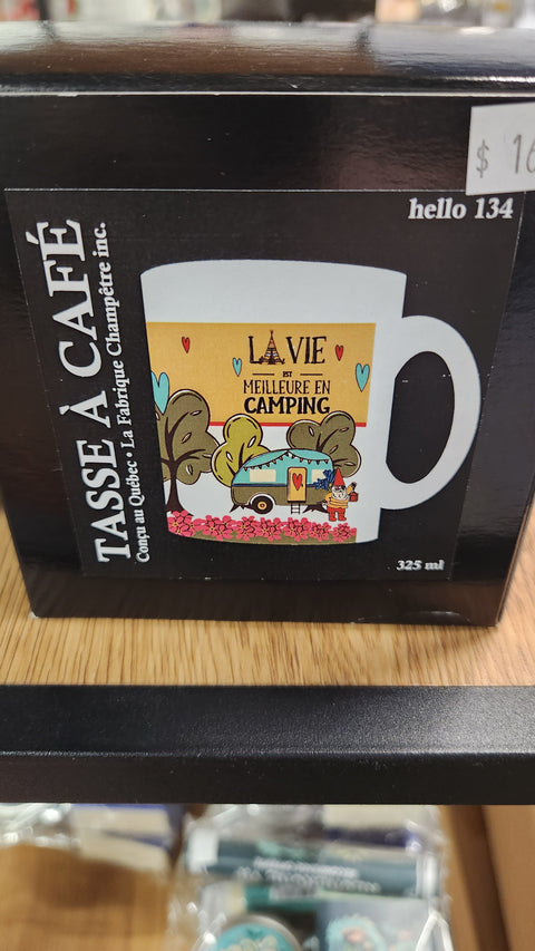 Tasse la vie est meilleur au camping