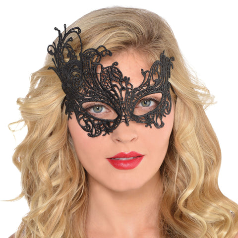 Black lace mask